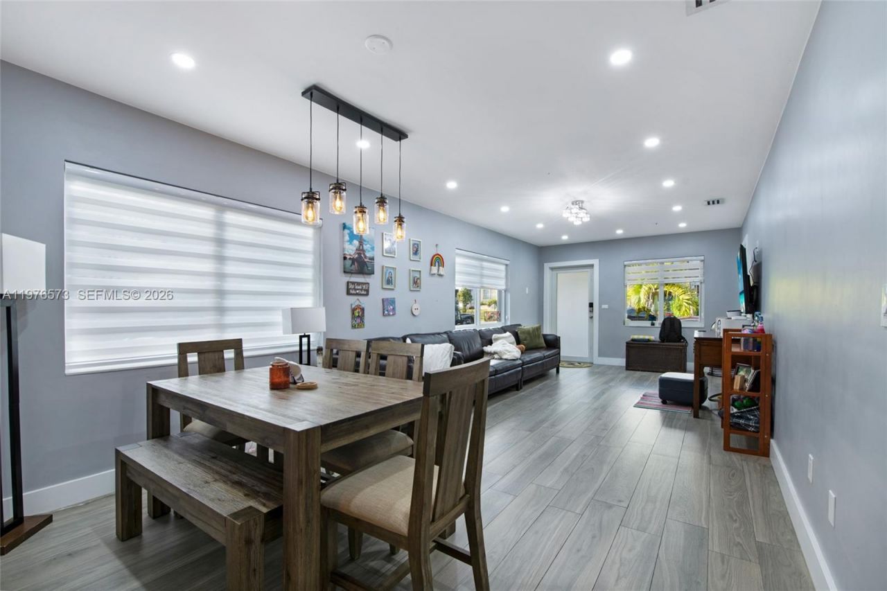 1620 SW 19th St , Unit 1620, Miami, FL 33145 Photo