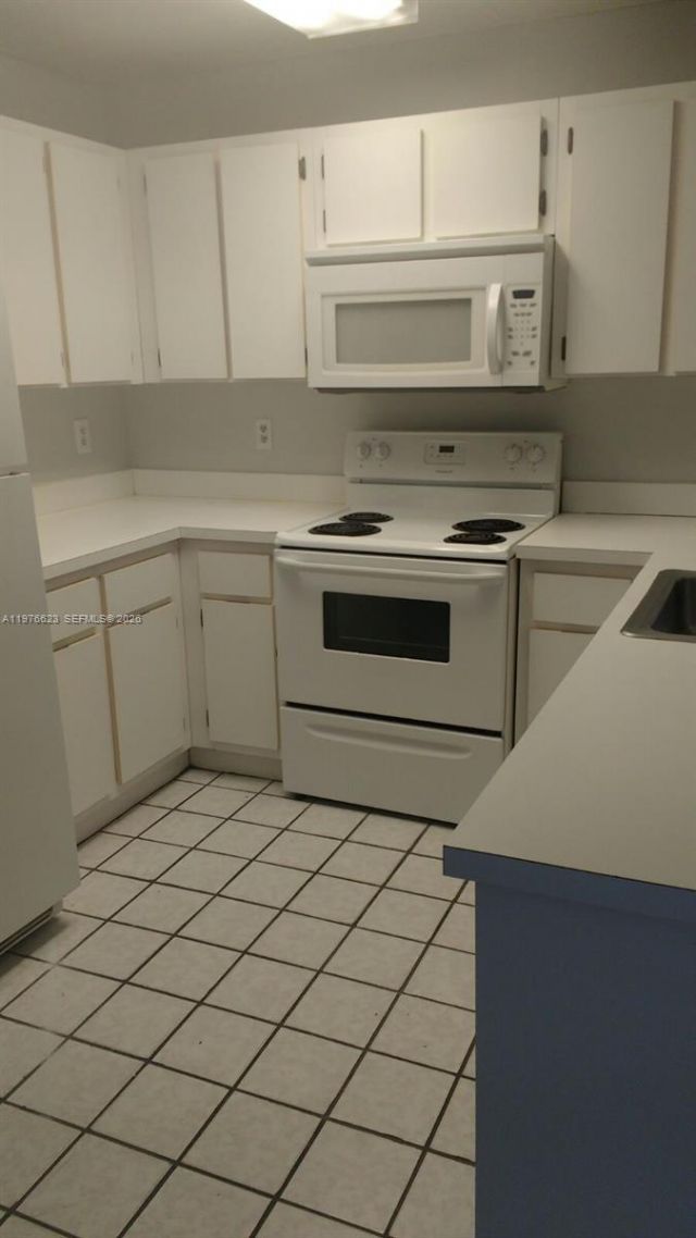 8700 N Sherman Cir , Unit 108, Miramar, FL 33025 Photo