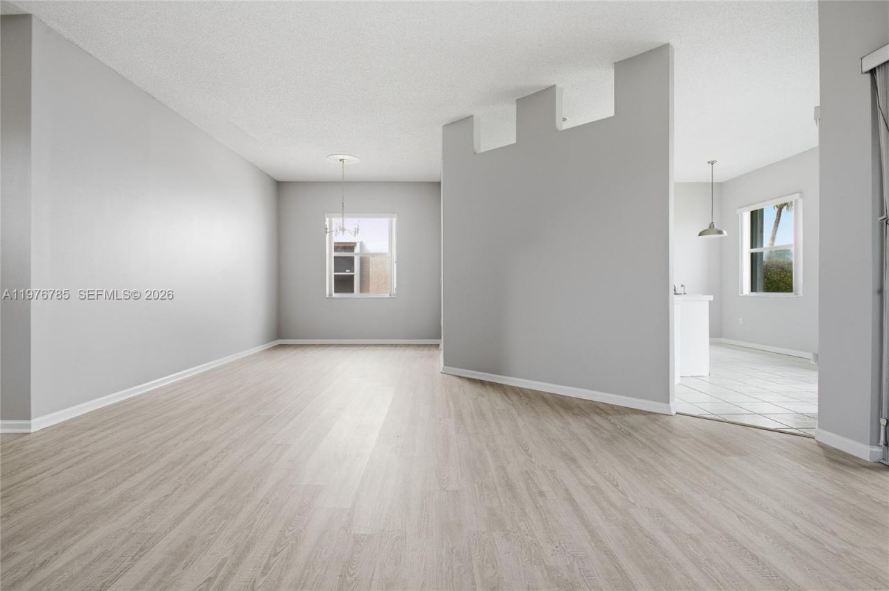 575 SE 29th Dr , Homestead, FL 33033 Photo