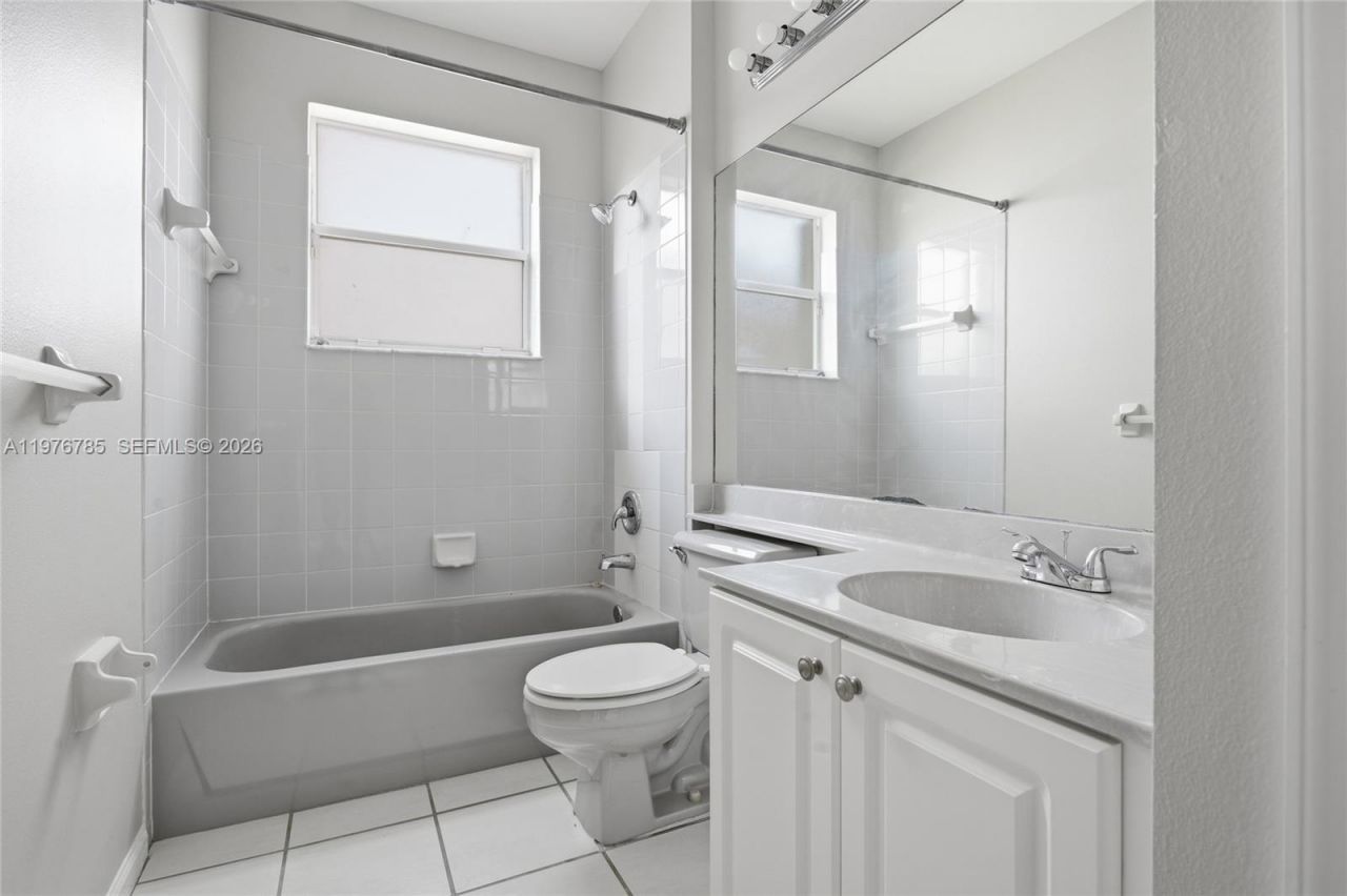 575 SE 29th Dr , Homestead, FL 33033 Photo