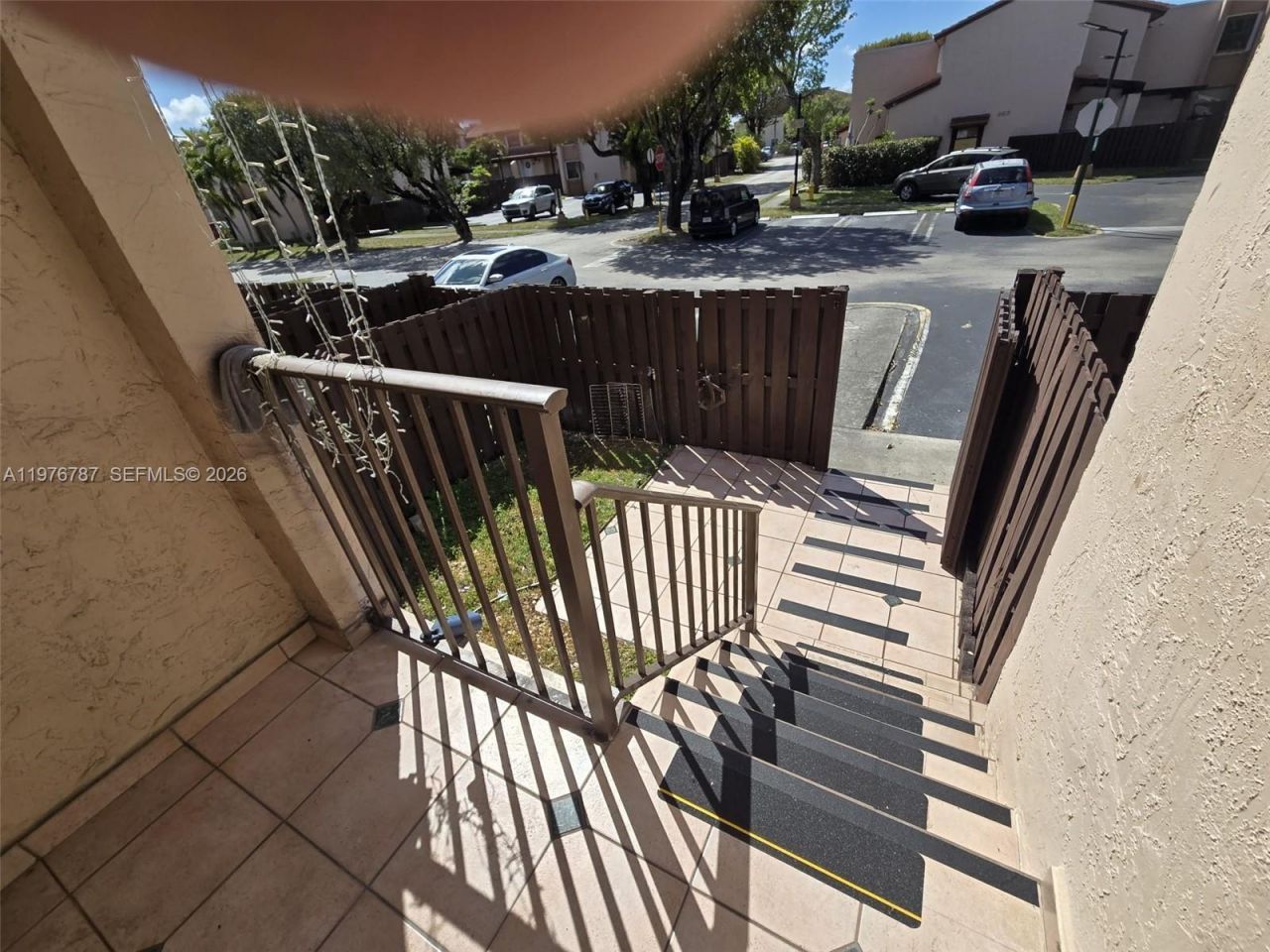 655 W Park Dr, Unit 6-12, Miami, FL 33172 Photo