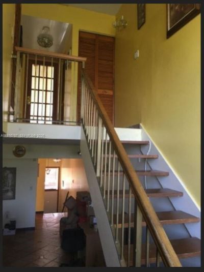 655 W Park Dr, Unit 6-12, Miami, FL 33172 Photo