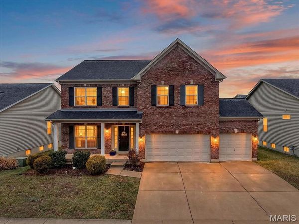 507 Country Chase Drive, O'Fallon, MO 63367