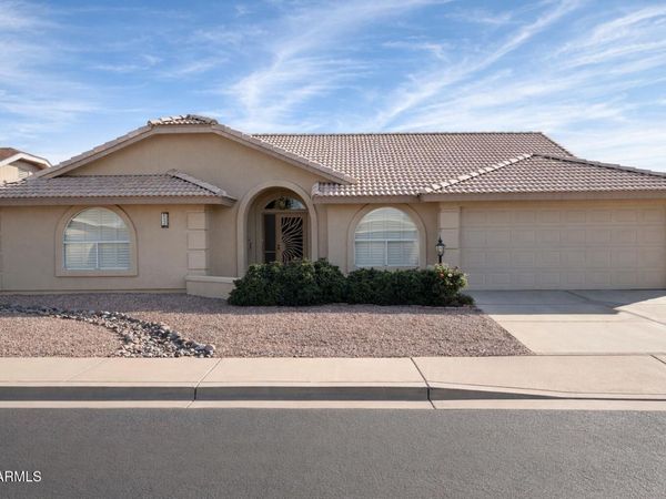 8045 E NEVILLE Avenue, Mesa, AZ 85209