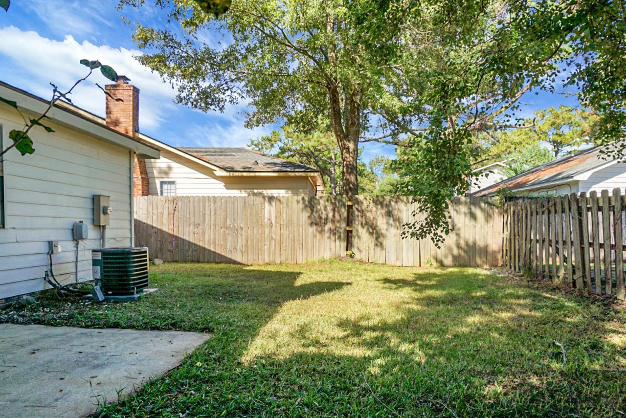 7650 Oldridge Road Photo 18