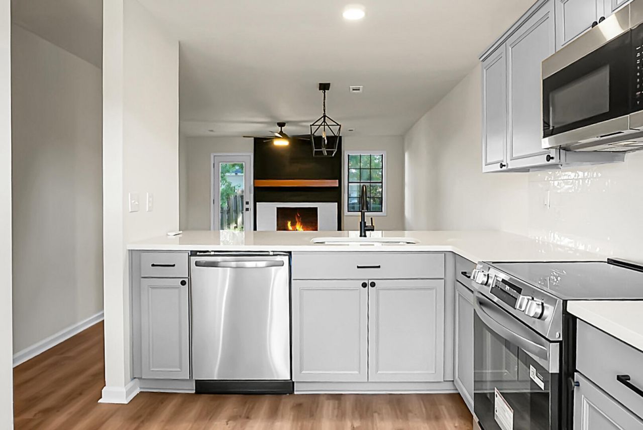 7650 Oldridge Road Photo 5