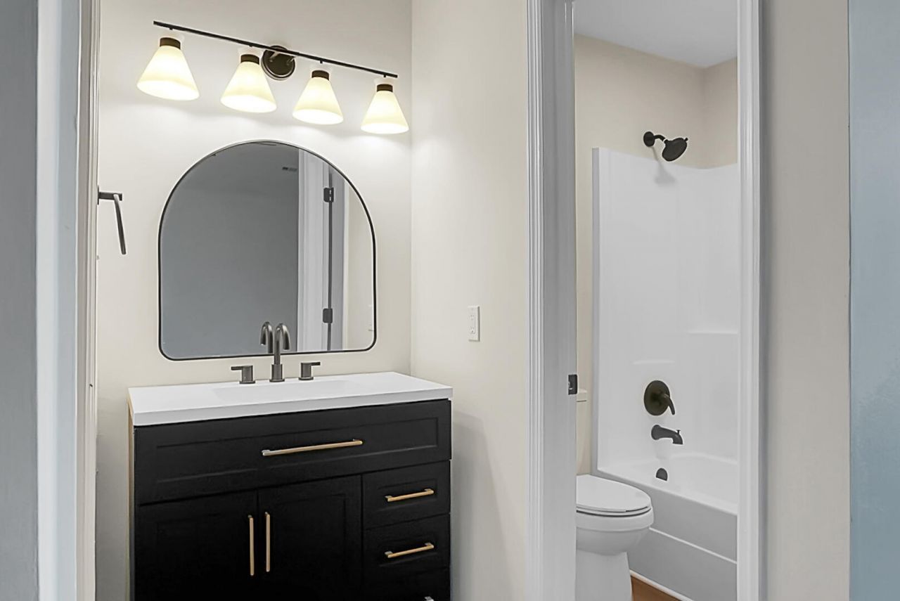 7650 Oldridge Road Photo 8