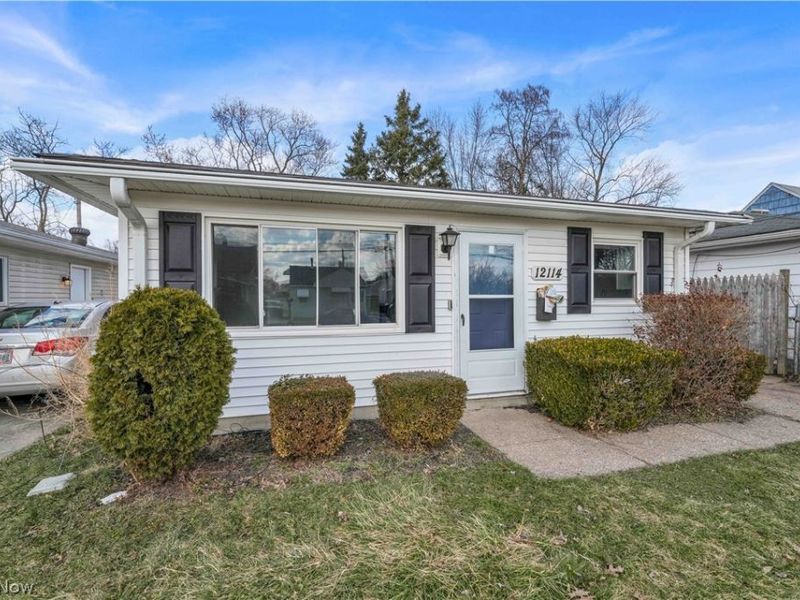 12114 Milligan Avenue, Cleveland, OH 44135 Photo 2