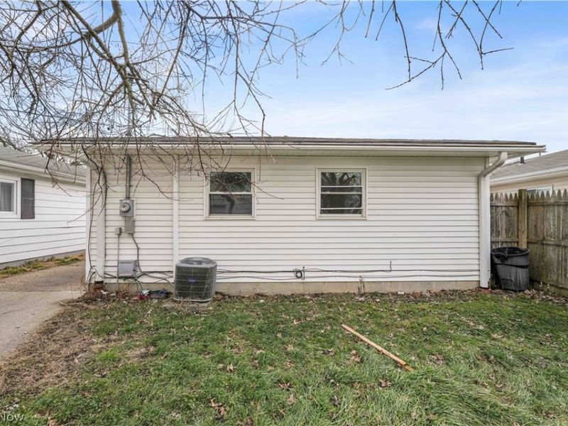 12114 Milligan Avenue, Cleveland, OH 44135 Photo 24