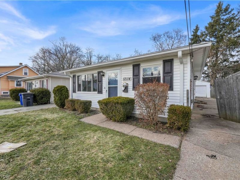 12114 Milligan Avenue, Cleveland, OH 44135 Photo 3