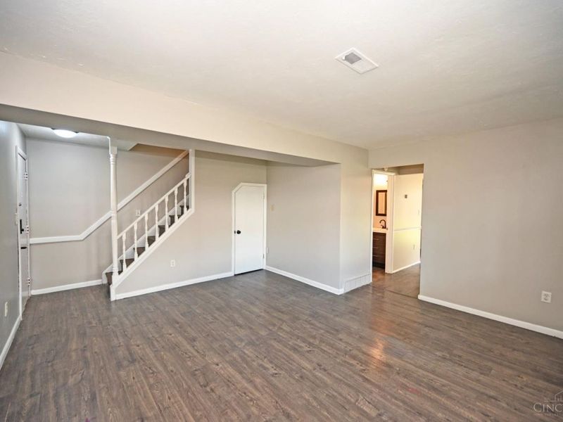 7752 Montgomery Road, Unit 29, Sycamore Township, OH 45236 Photo 6