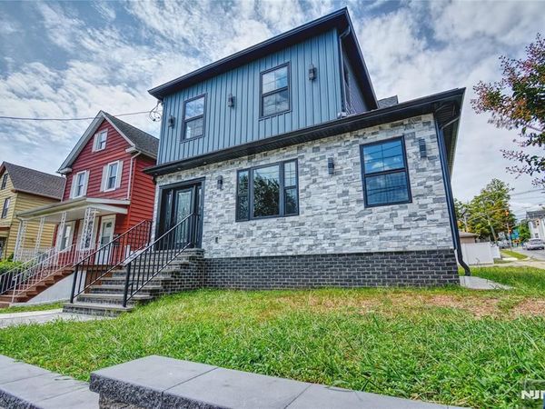 72 Hille Place, RIDGEFIELD PARK, NJ 07660