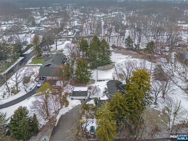 525 Franklin Avenue, FRANKLIN LAKES, NJ 07417