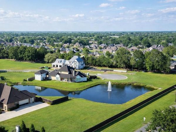 622 Greyford Drive , Lafayette, LA 70503