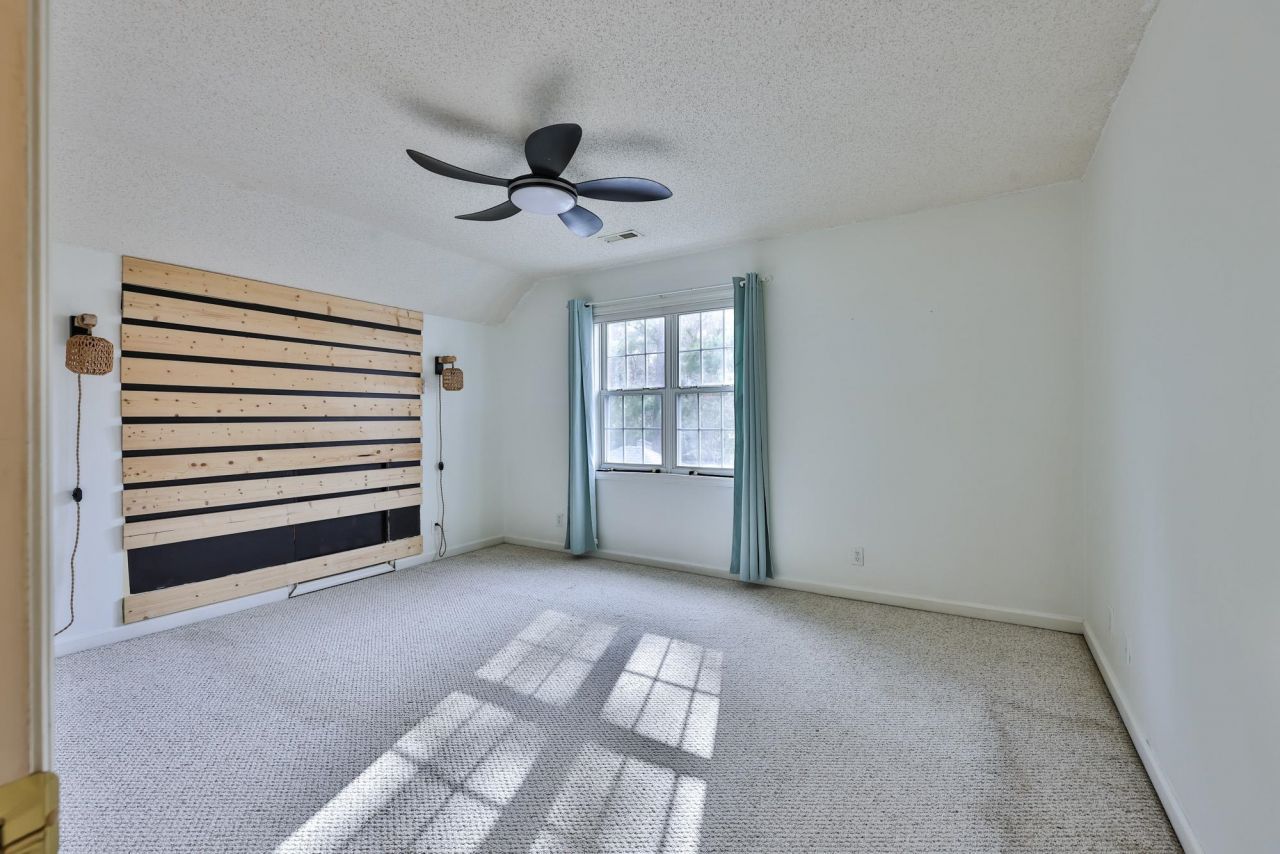 218 Rice Mill Dr. Photo 32