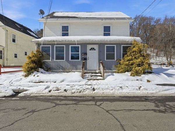 2 Water St, Greenfield, MA 01301