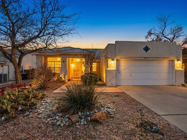 8116 Corte De Aguila NW, Albuquerque, NM 87120