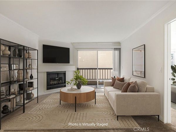 5535 Canoga Avenue, Unit 218, Woodland Hills, CA 91367