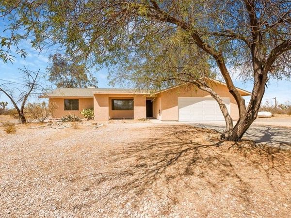 3858 Kreuer Road, Phelan, CA 92371