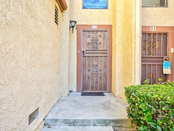 555 S Azusa, Unit 32, Azusa, CA 91702