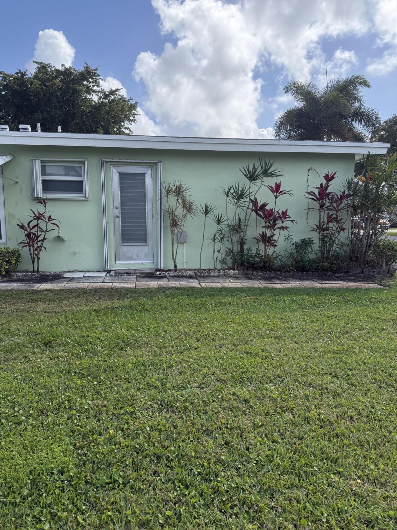 211 Country Lane, Unit A, Boynton Beach, FL 33435 Photo