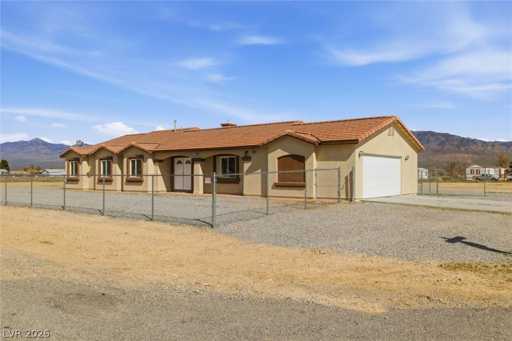 3281 N Woodchips Road , Pahrump, NV 89060