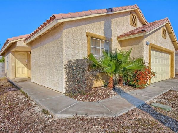 5519 Los Lobos Street , North Las Vegas, NV 89031
