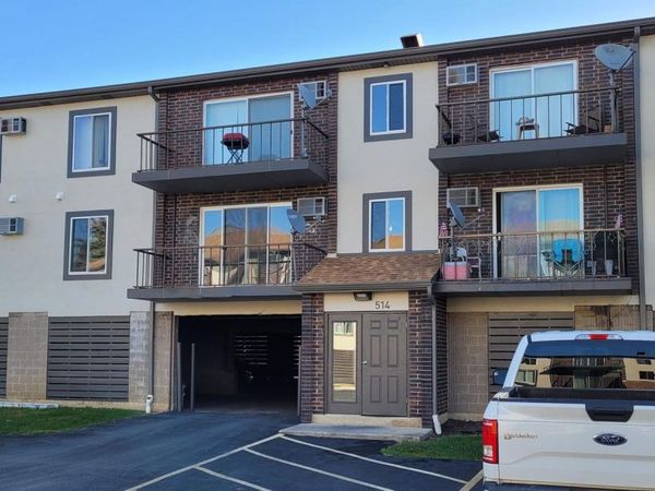 514 Kiowa Circle , Unit 204, Naperville, IL 60565