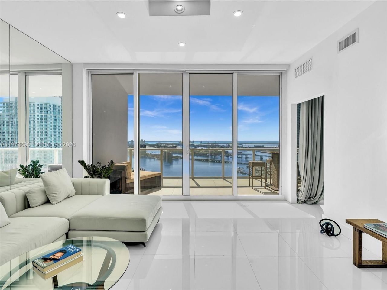 2020 N Bayshore Dr, Unit 3303, Miami, FL 33137 Photo