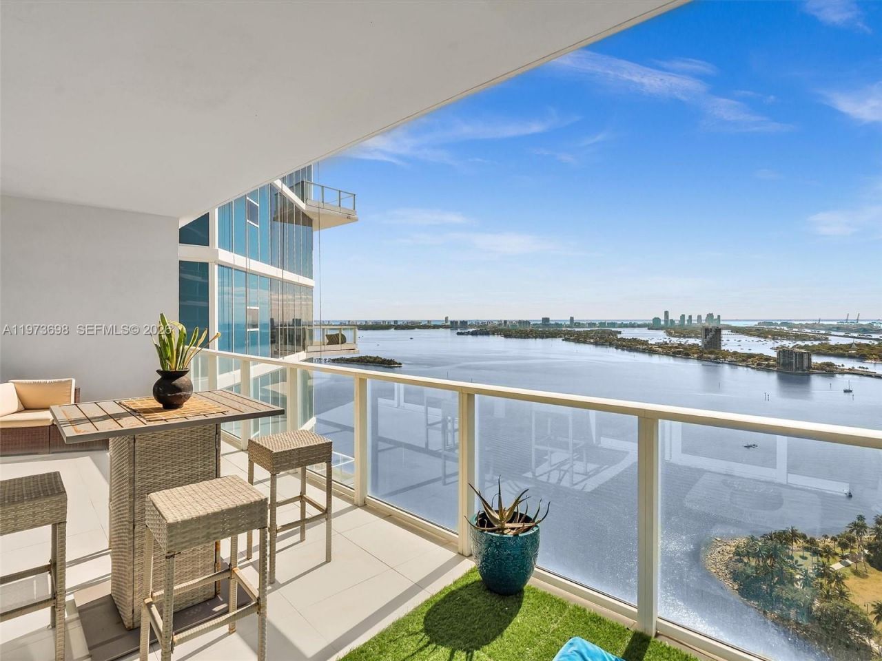 2020 N Bayshore Dr, Unit 3303, Miami, FL 33137 Photo
