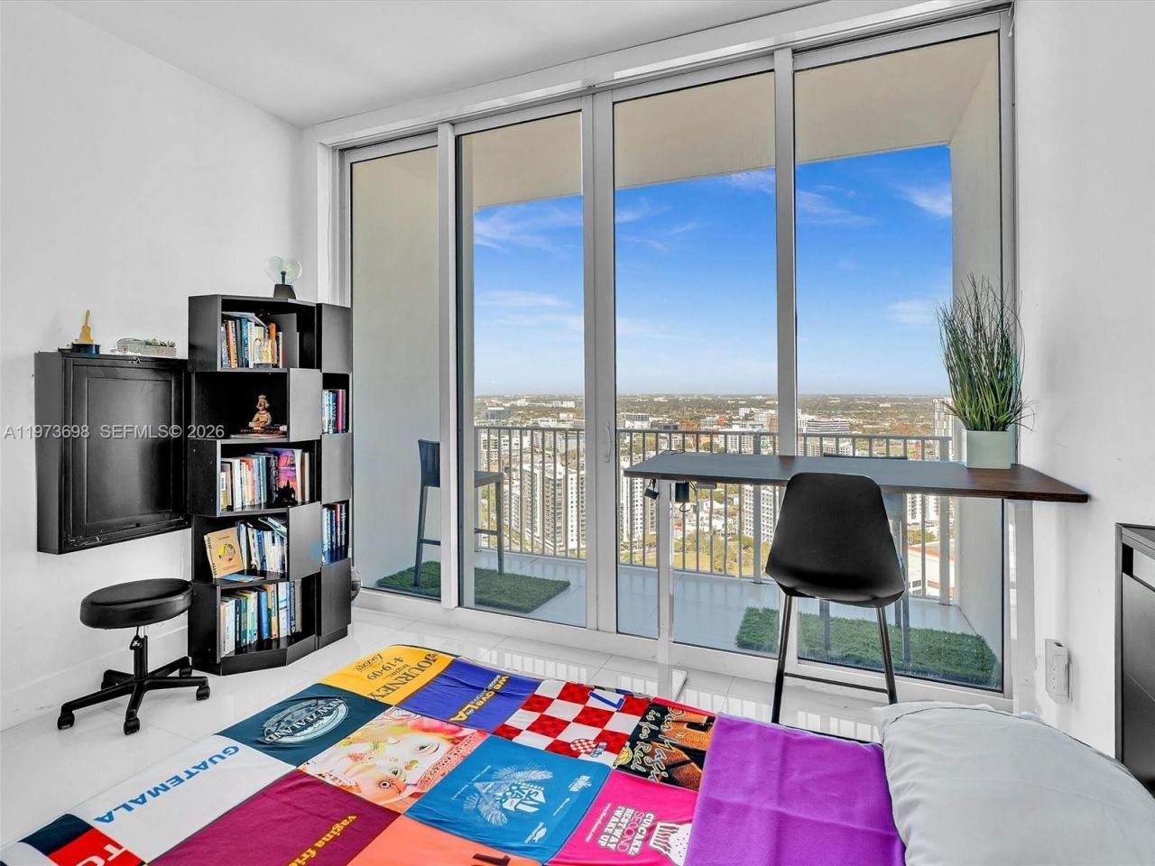 2020 N Bayshore Dr, Unit 3303, Miami, FL 33137 Photo