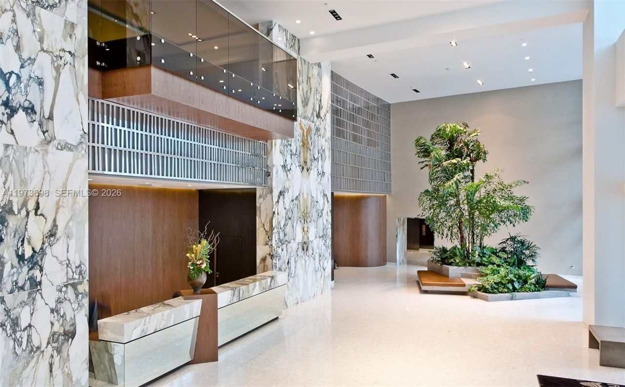 2020 N Bayshore Dr, Unit 3303, Miami, FL 33137 Photo