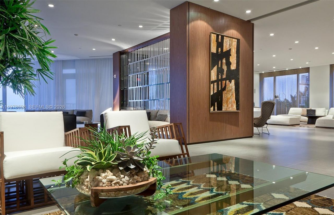 2020 N Bayshore Dr, Unit 3303, Miami, FL 33137 Photo