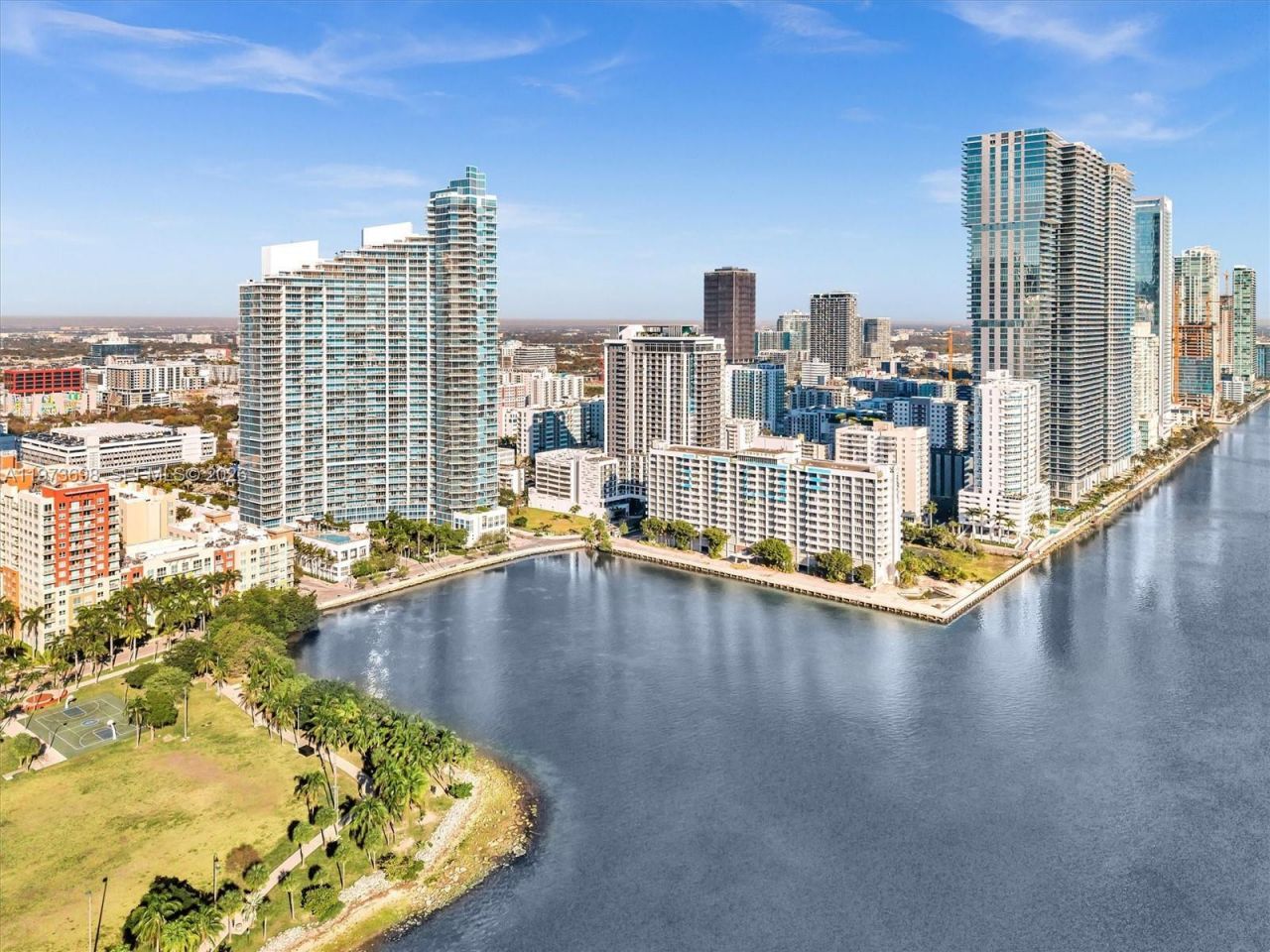 2020 N Bayshore Dr, Unit 3303, Miami, FL 33137 Photo