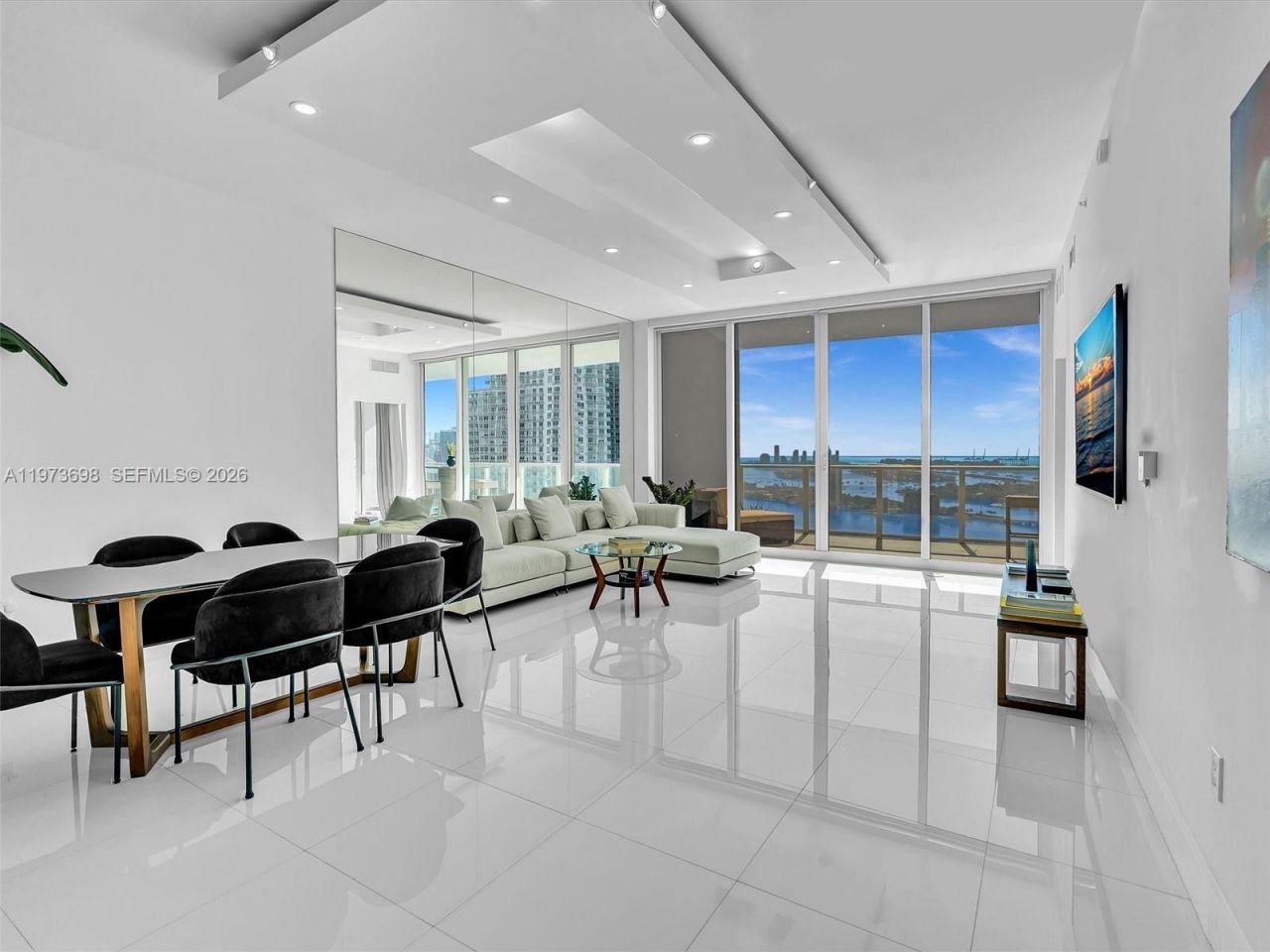 2020 N Bayshore Dr, Unit 3303, Miami, FL 33137 Photo