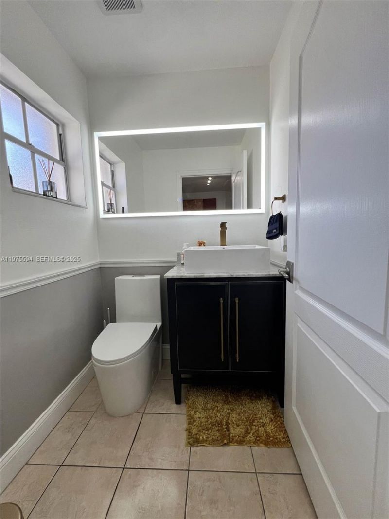 12406 NW 7th Ln , Miami, FL 33182 Photo