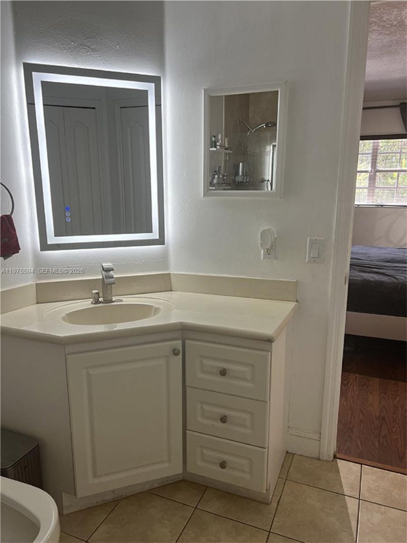 12406 NW 7th Ln , Miami, FL 33182 Photo