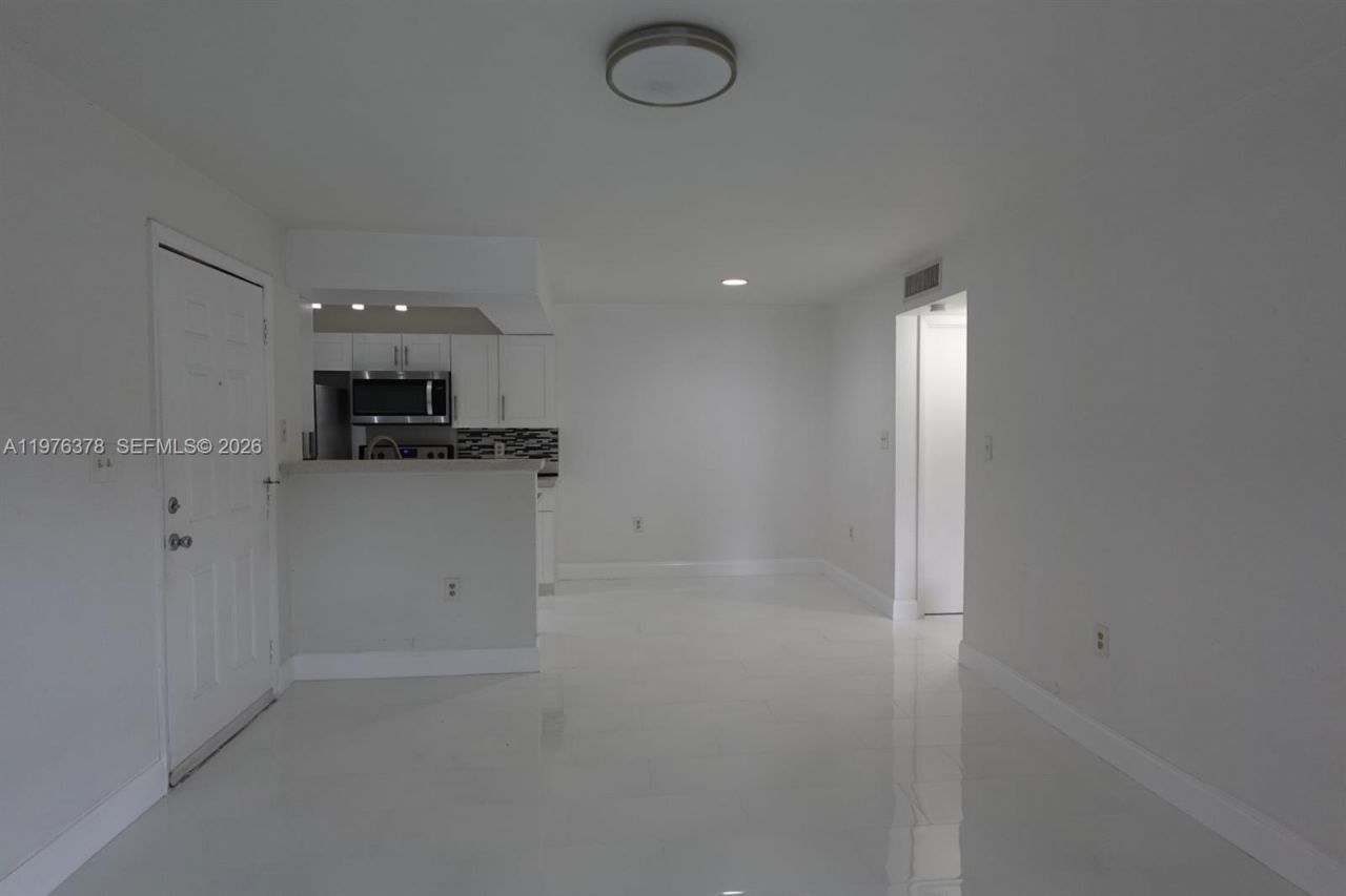 15560 SW 104th Ter, Unit 613, Miami, FL 33196 Photo