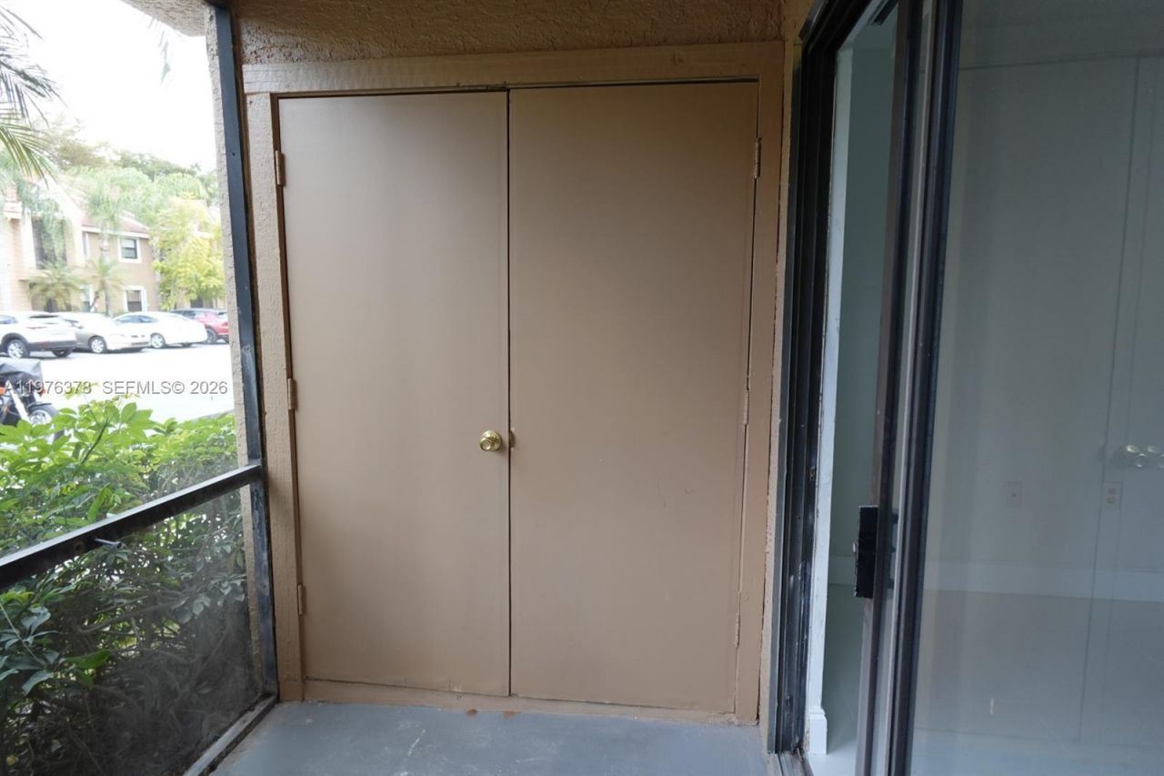 15560 SW 104th Ter, Unit 613, Miami, FL 33196 Photo