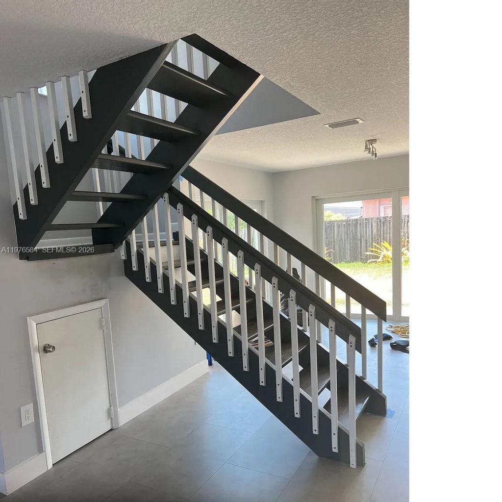 274 SW 159th Ter , Sunrise, FL 33326 Photo