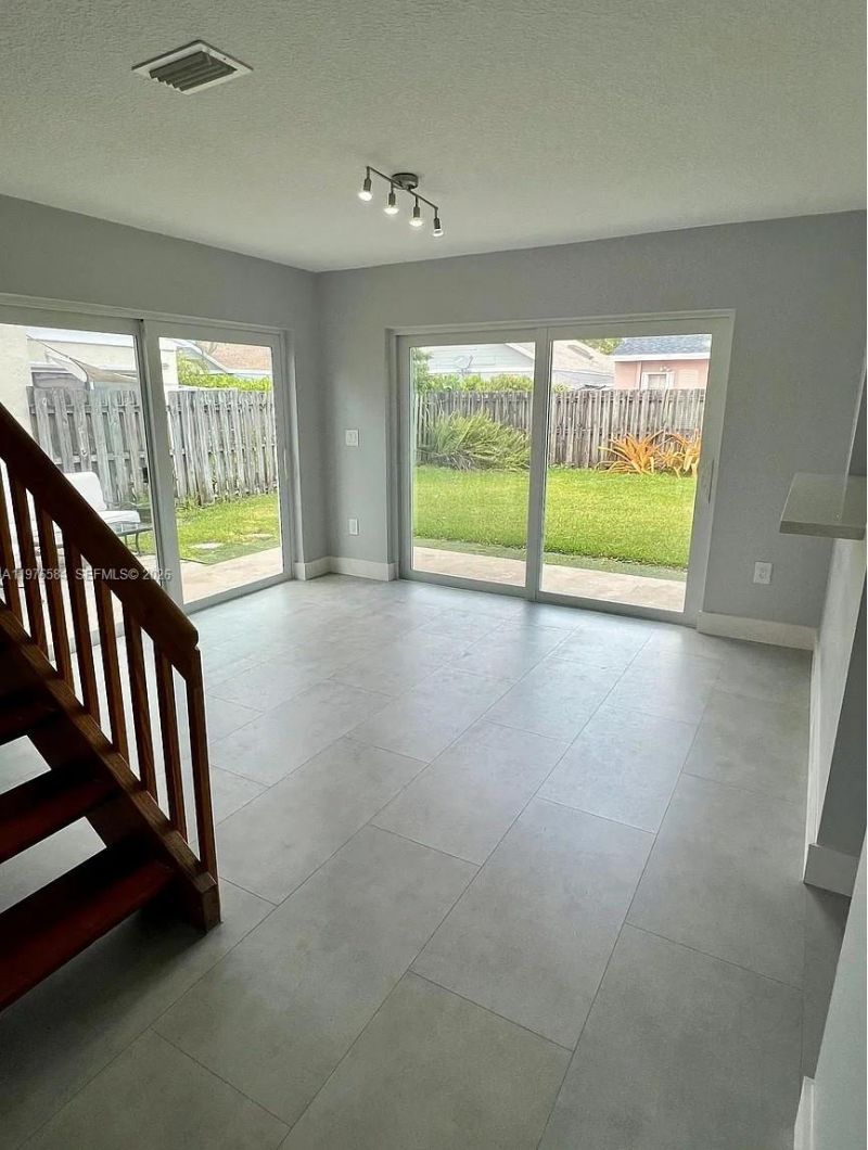 274 SW 159th Ter , Sunrise, FL 33326 Photo