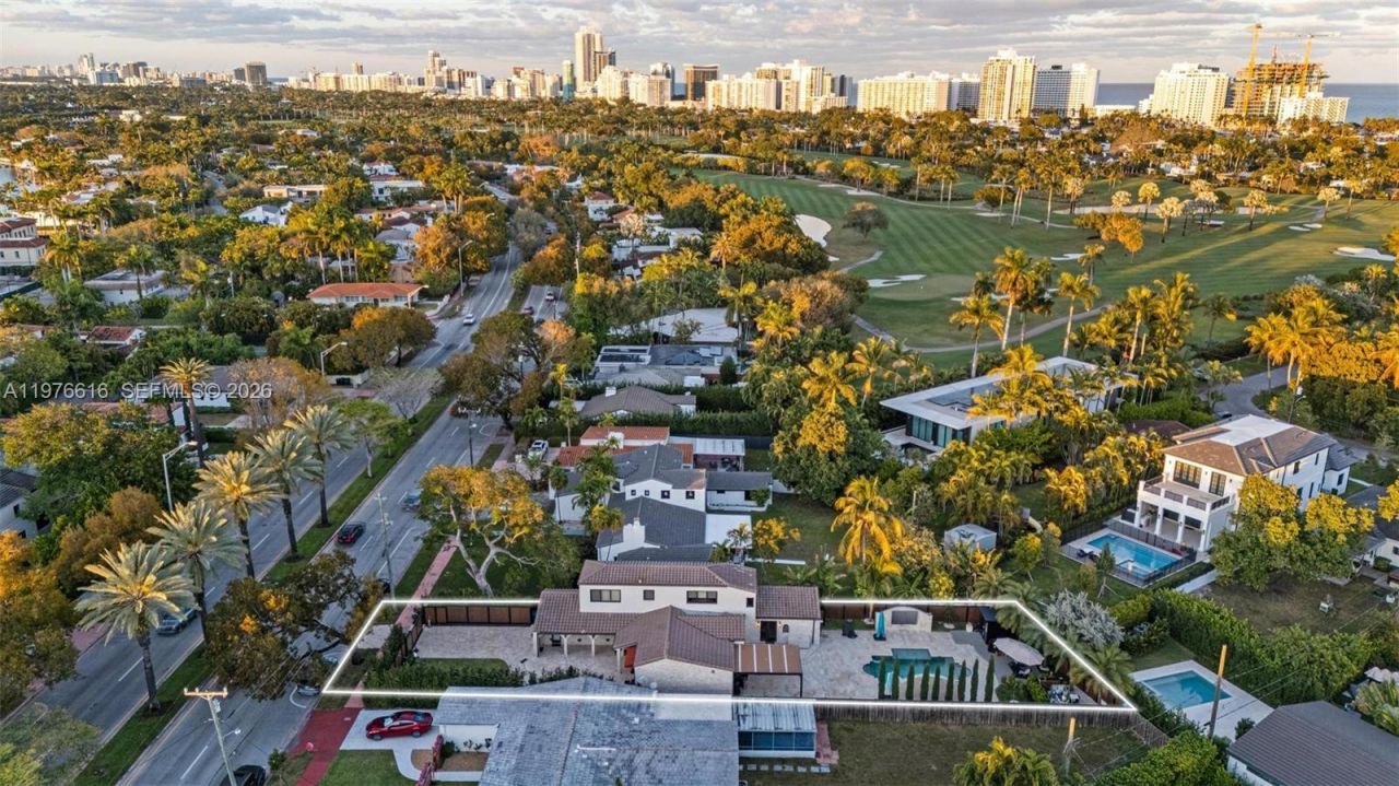 5135 Alton Rd, Miami Beach, FL 33140 Photo