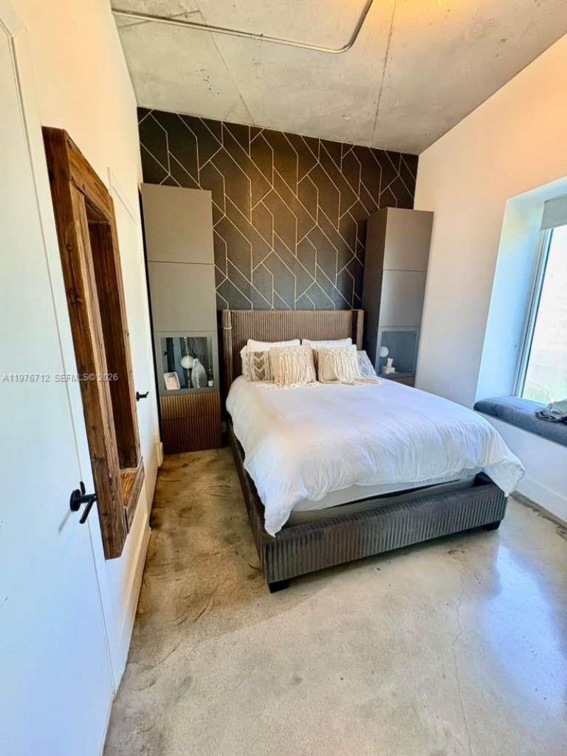 10 SW South River Dr, Unit 603, Miami, FL 33130 Photo