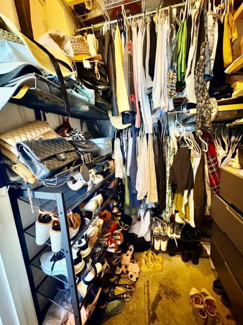 10 SW South River Dr, Unit 603, Miami, FL 33130 Photo