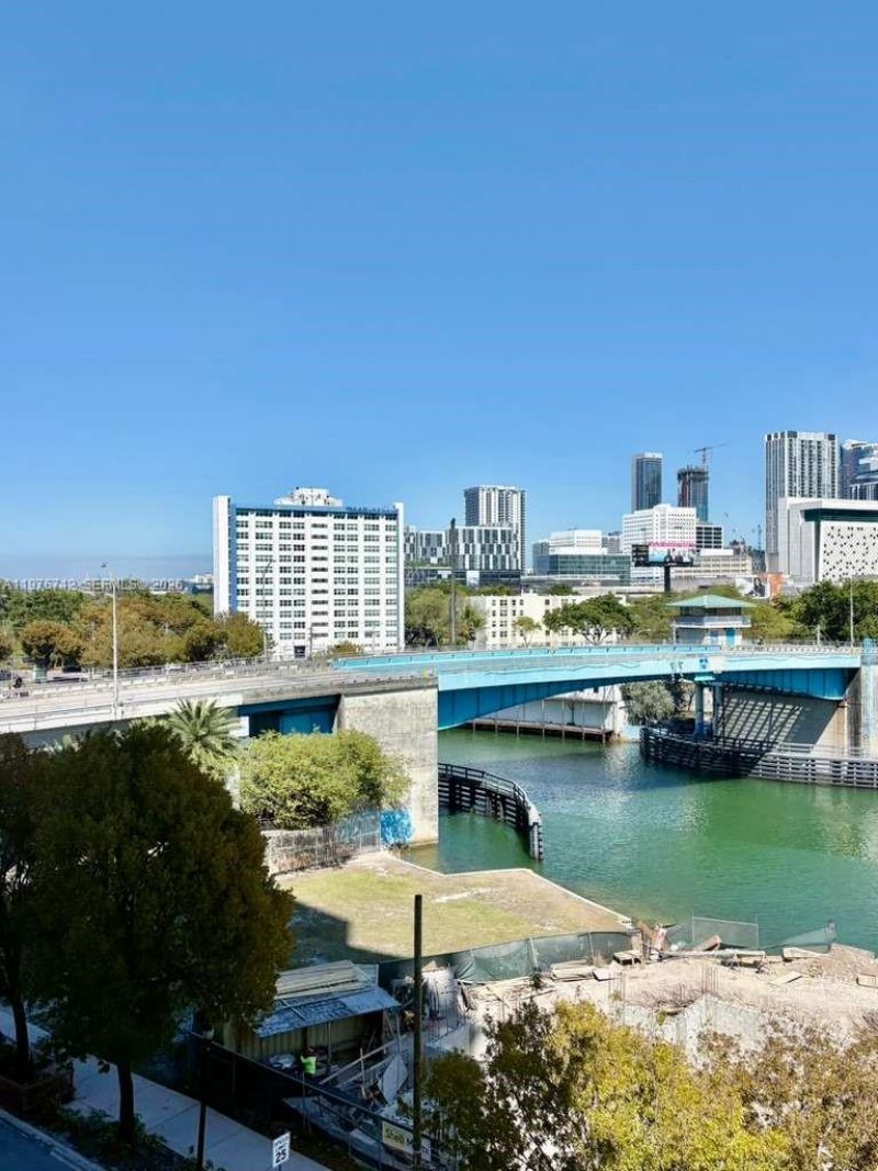 10 SW South River Dr, Unit 603, Miami, FL 33130 Photo