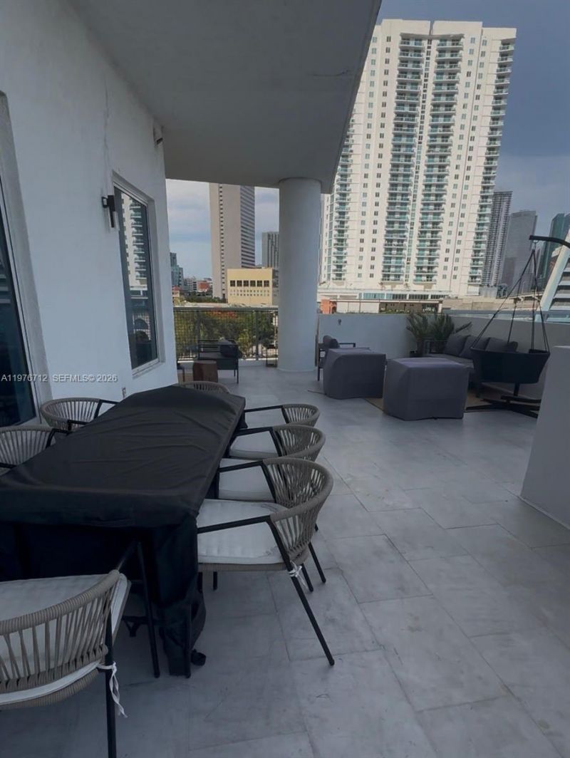 10 SW South River Dr, Unit 603, Miami, FL 33130 Photo