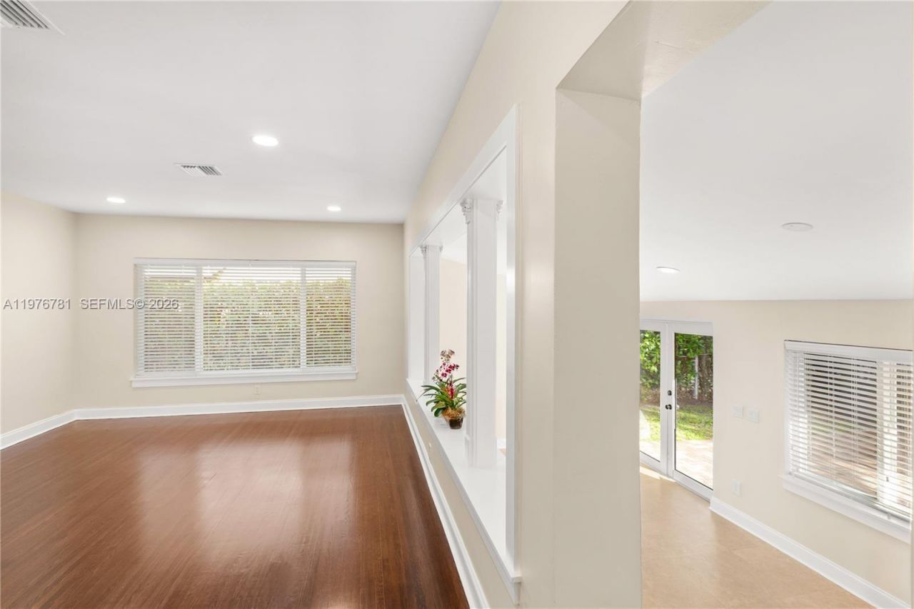 140 Santander Ave, Coral Gables, FL 33134 Photo