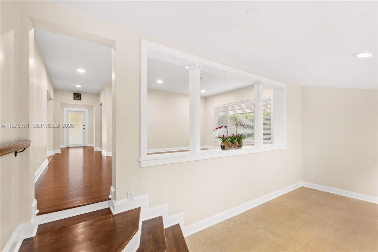 140 Santander Ave, Coral Gables, FL 33134 Photo