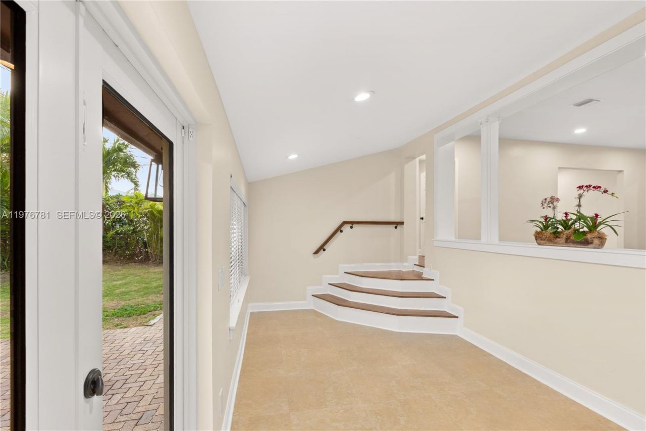 140 Santander Ave, Coral Gables, FL 33134 Photo