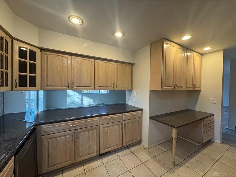 540 Heather #7 Drive, Dayton, OH 45405 Photo 14